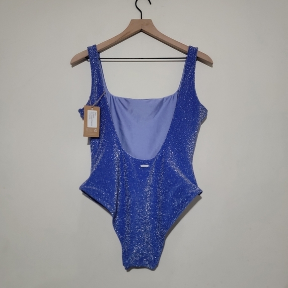 Berlook The Backless Lurex Glitter Swimsuit - Picture 3 of 7